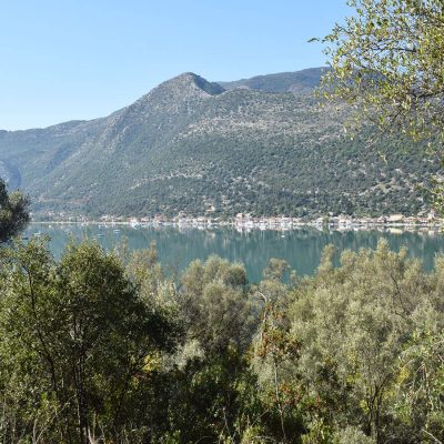 Plot of land with view in Geni of Lefkada.