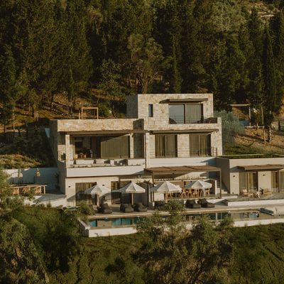 Luxury villa with swimming pool in Nidri, Lefkada.